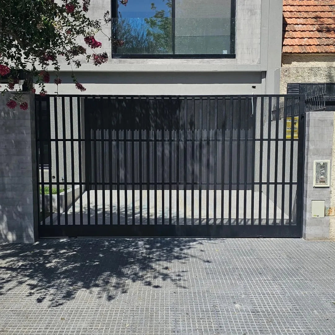 Portón automático corredizo
